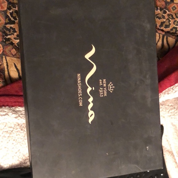 Nina New York  size 10 black OTK hidden platform black boots with studs - Picture 7 of 15